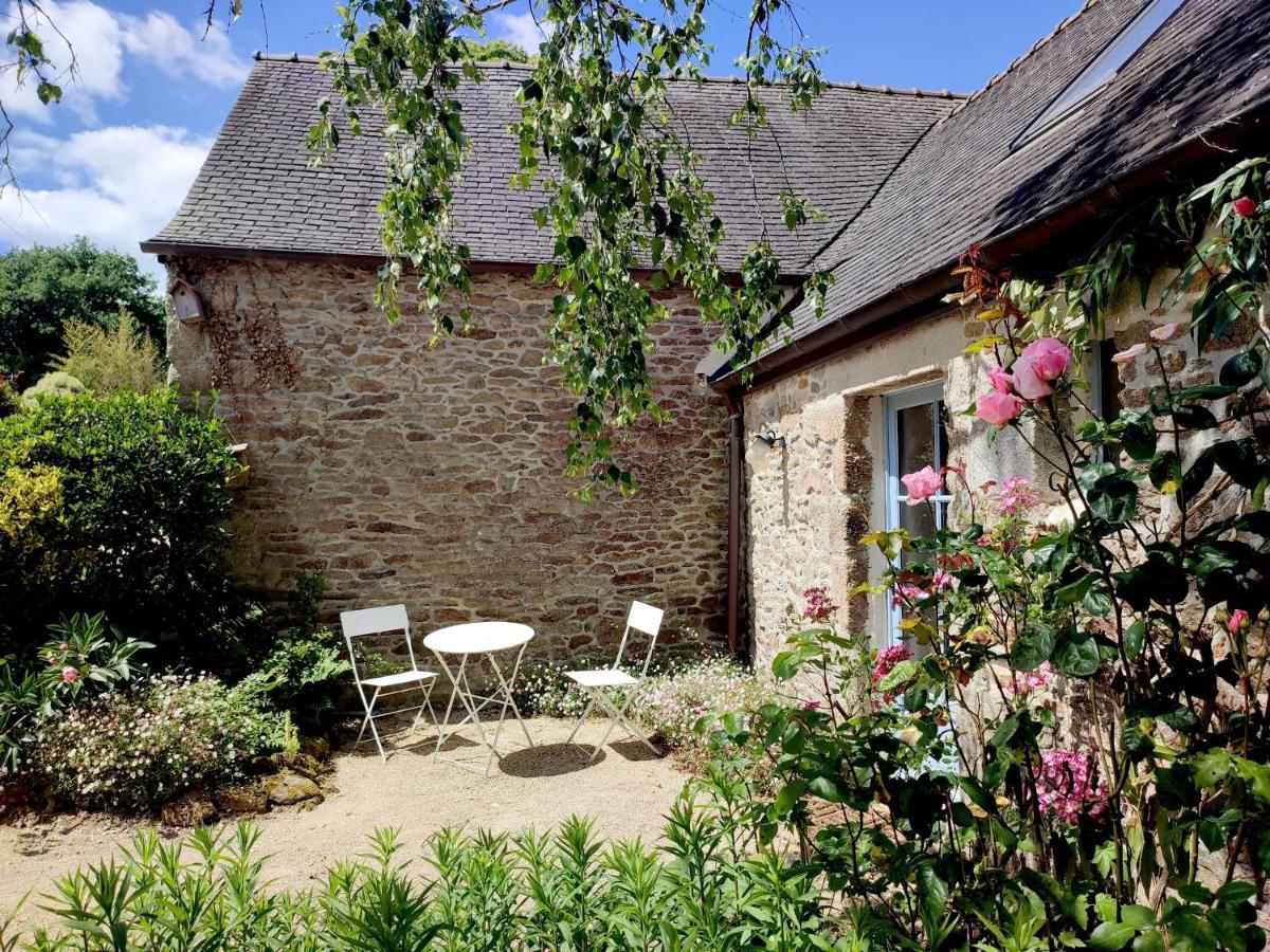 La Tisserande : Maison D'Hotes Creative & Ecologique Saint-Thégonnec Exteriör bild